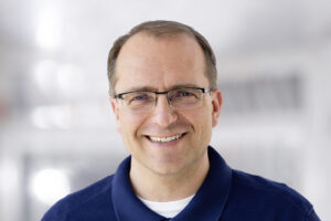 Dr. Sven Fischer