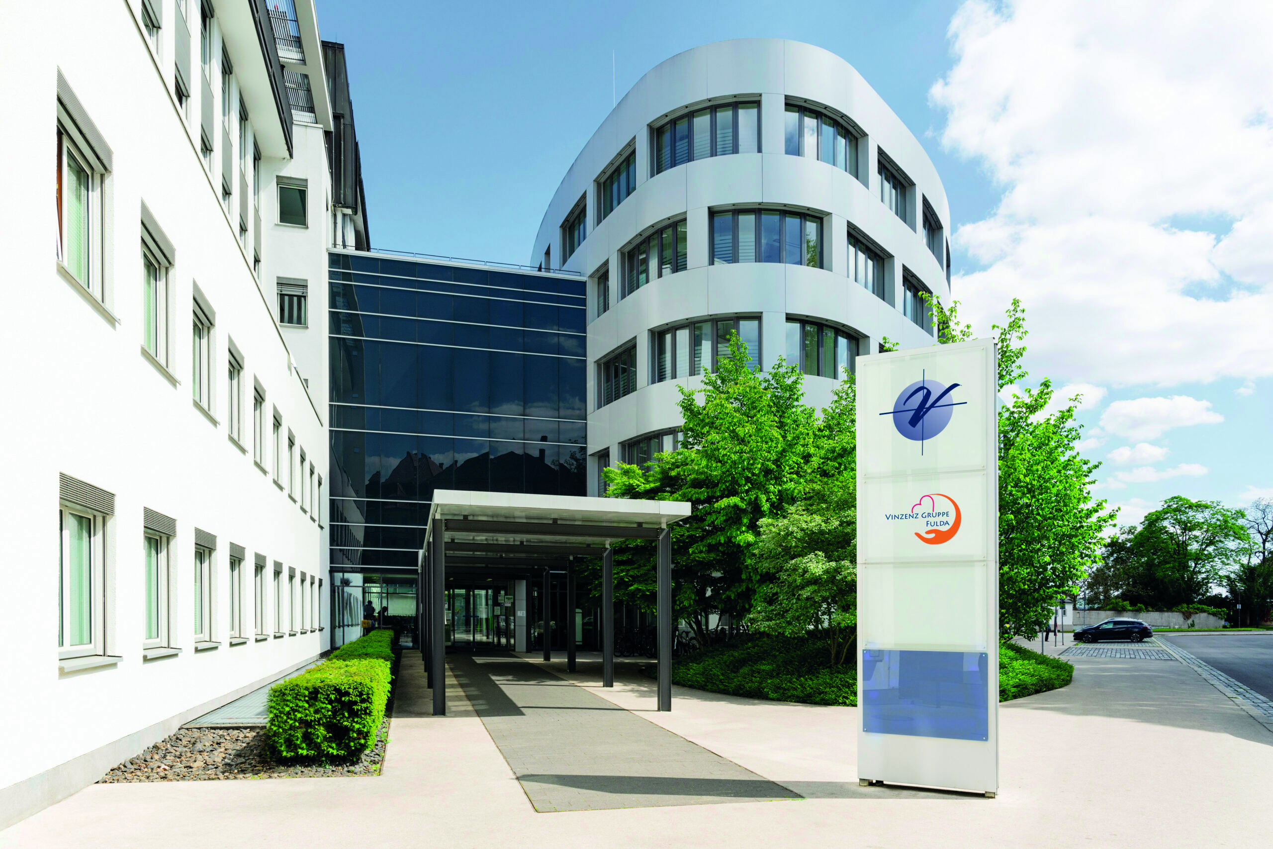 Elisabeth_Krankenhaus_Aussenaufnahme_009_Bearbeitet-scaled EKK